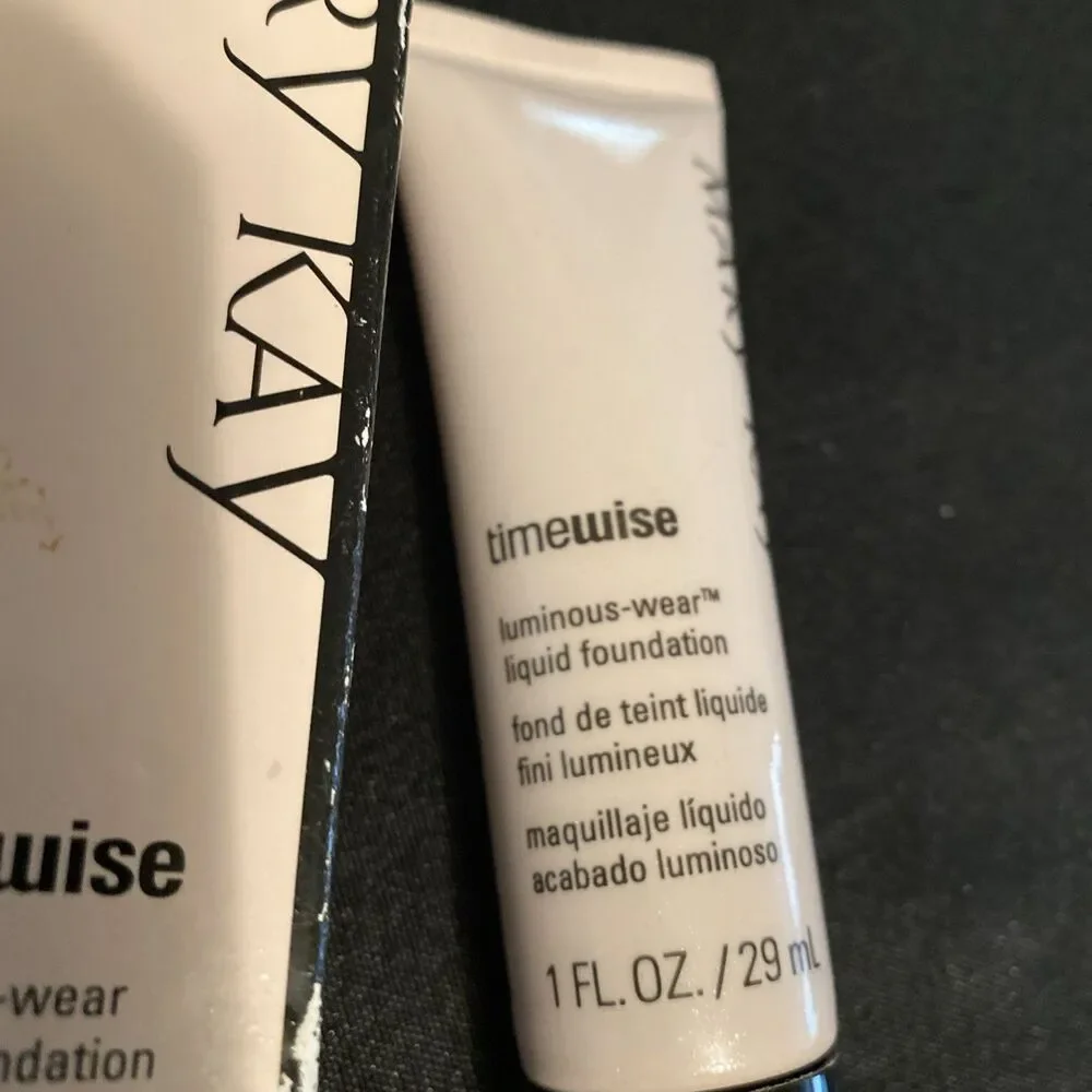 Mary Kay Timewise Luminous Wear Foundation Beige 5